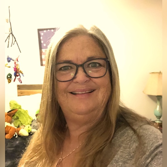 Meet your Posher, Paula - Picture 2 of 2